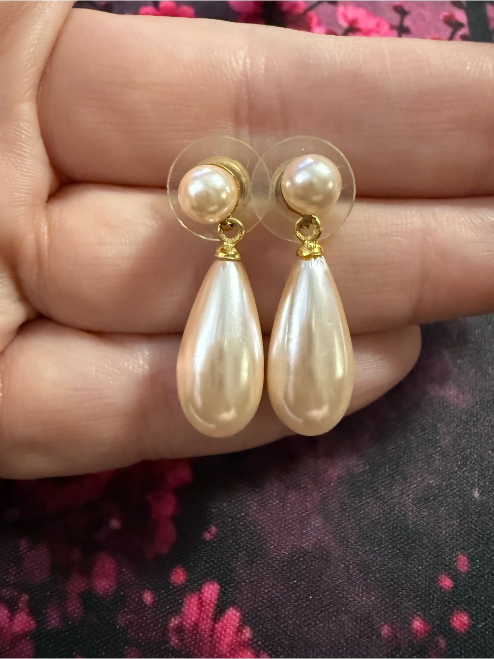 Classic Gold-Tone Cream Pearl Teardrop Earrings